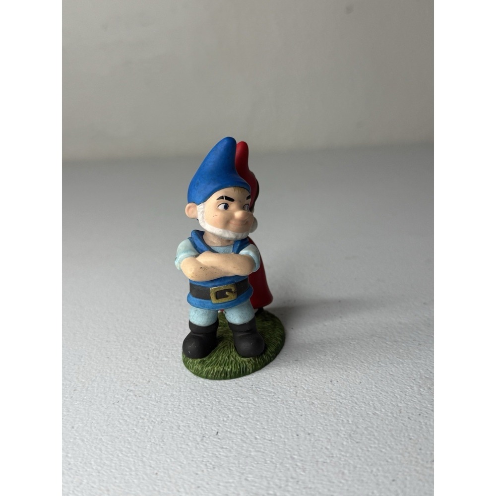 Hallmark Keepsake Christmas Ornament 2011 LOVE ON THE LAWN Gnomeo & Juliet - Picture 4 of 6